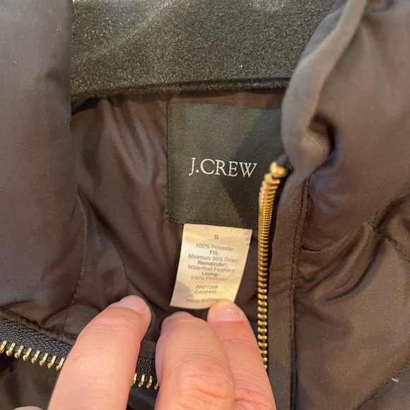 Jcrew women’s black quilted vest - Picture 3 of 6